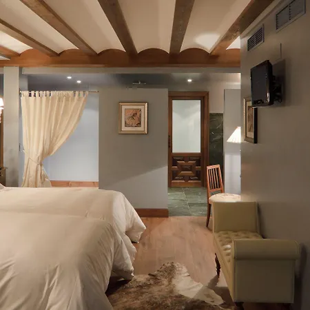 Hospederia De Parajes 3*