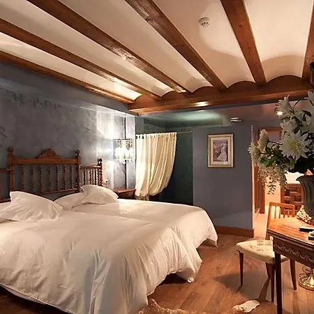 Hospederia De Parajes Hotel 3*
