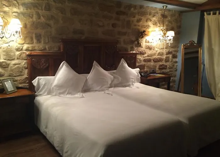 Hospederia De Parajes Hotel